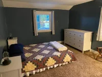 On the Lake! Hotels in Conesus