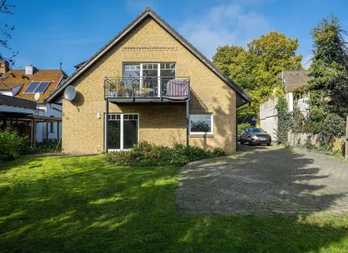 Stylish holiday apartment in the middle of Schleswig Holstein near the Einfeld lake