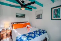 5 bedroom Villa, Pool side Villa, and De Bunk house with Pool, Sleeps 1-8 - balcony
