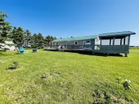 The Sea Drift in Darnley!  Close Twin shores and Thunder Cove Beaches! Hotels in Prince County