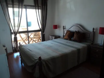 Modern and couzi, in quiet area, 2 Bed / bath, 10m from Olhos Agua e Falesia
