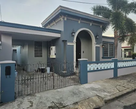 Nala's Studio 7 in Delightful Mayagüez with AC, WiFi, Free Parking. Hoteles en Mayagüez