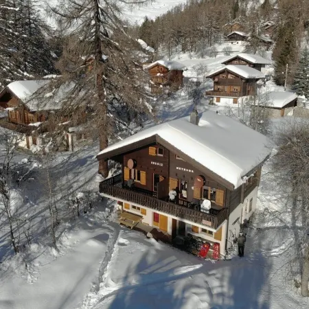 Spacious 7-person chalet with 4 bedrooms in varied ski area Bellwald Wallis + P