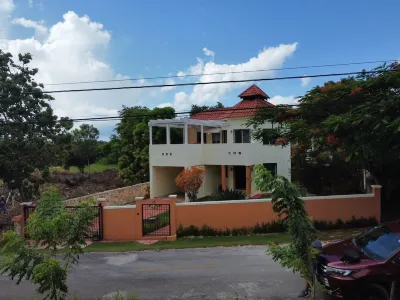 Villa italiana Отели в г. 