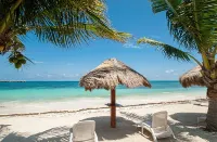 Home with pool and close 7 minutes to the beach,  Pet-Friendly