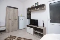 Lynn's Oasis-Ocean Touch in Core Downtown Hotels in Burgas