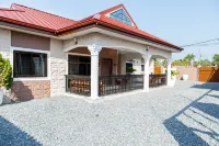 Luxury 2 Bedroom House @ Tema Community 3 Hotel in zona Tema Cocoa Processing Company (CPC)