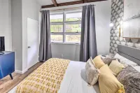 2 Mi to Lake Winnipesaukee! Group Hideaway - 3-stjärniga