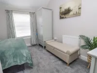 Millgate Cottage Hotels in Conwy