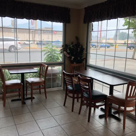 Knights Inn Motel