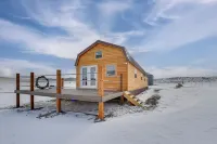 Near Hunting: Cozy Cabin w/ Deck in Grass Range!