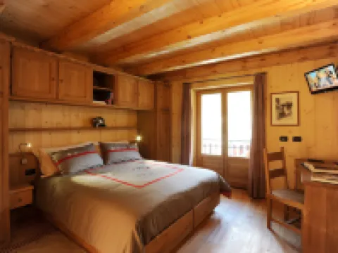 Hibou Chambres Affittacamere Cogne Hotels in Cogne