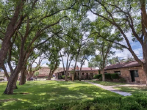 サンダーバード ロッジ アパッチのホテル