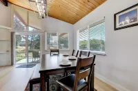 4 Mi to Folsom Lake: Modern Home w/ Patio! Hotels in Granite Bay