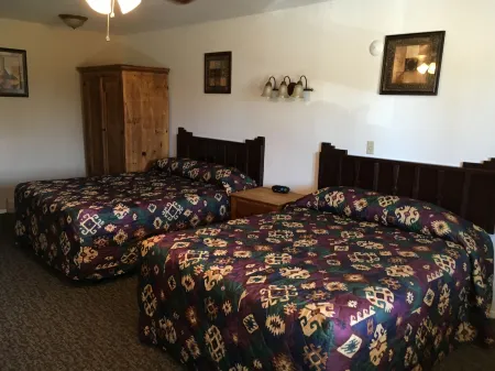 Chama River Bend Lodge