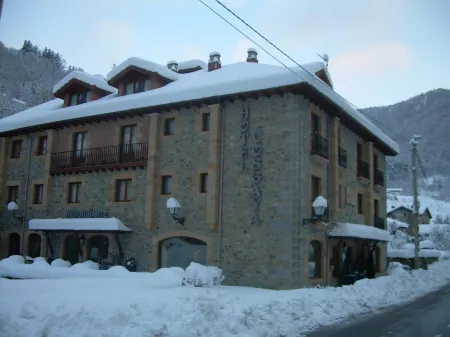 Hotel Cosgaya Отели в г. Lon