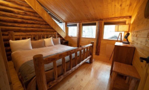 The Airstrip - Runway Cabin