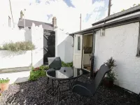 Menai Cottage Hotels in Llanidan