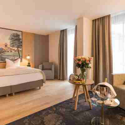 Hotel Bayerischer Hof Rooms