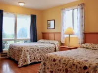 Shining Waters - Ingleside Cottages Hotels in Queens County
