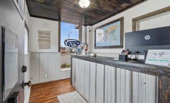 Selkirk Motel