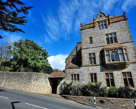 科拉姆塔6號 萊姆里吉斯酒店