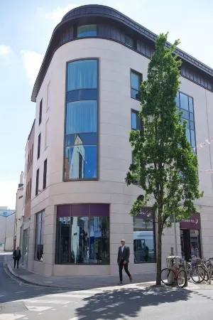 Premier Inn Jersey St Helier (Charing Cross)