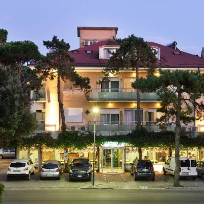 Hotel Mimosa Hotels near Golf Club Lignano