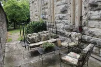 Jailer's Inn Hotels in 