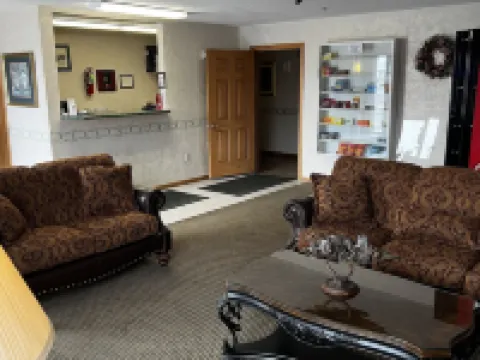 Lincoln Host Motor Inn Hotels in Escanaba