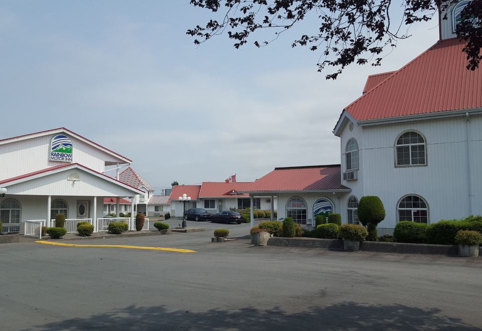 Rainbow Motor Inn - Housity