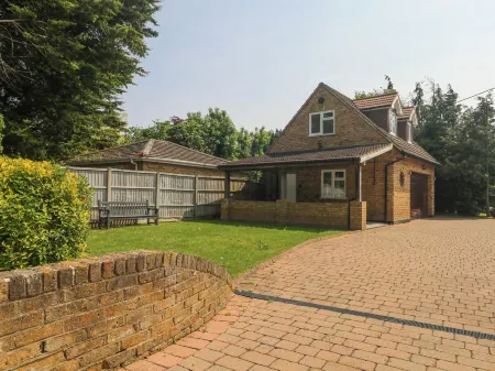 Thames Retreat Отели в г. Олд Виндзор