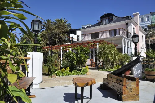 Ayca la Flora Hotel Boutique Hotels in Valparaiso