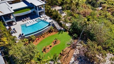 Outdoor Swimming Pool Bella Luna Photo