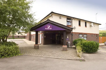Premier Inn Caerphilly (Corbetts Lane) Отели в г. Лланбрадч энд Пулипант