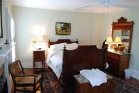 The Colonels B&B and Inn - balcony