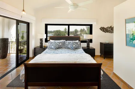 La Marina Inn Отели рядом с достопримечательностью «Isis Healing House Alternative Therapies & seven Zenses Cabo Spa»