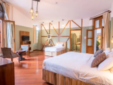 ビアヘロ・キト・ホステル キトのホテル