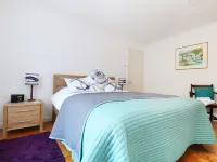 Port View Hotels in Penryn