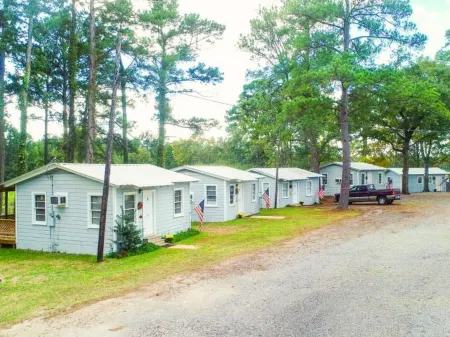 Bullfrog Marina RV Park and Cabins