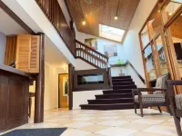 Sunshine Lodge Inn Hotels in Gibsons