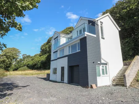 Isgoed Отели рядом с достопримечательностью «Парк Гринвуд Фэмили»