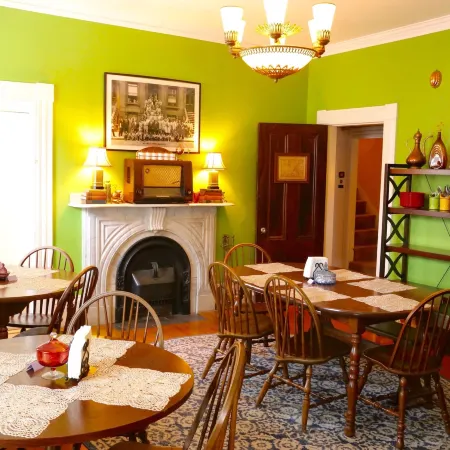 Stepping Stone Inn