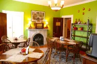 Stepping Stone Inn