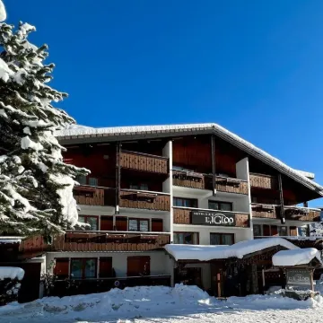 Hôtel Igloo Hotels near Plateau