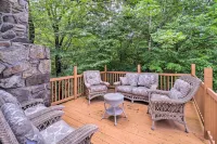 Deck, Fire Pit and Home Gym Quiet Bakersville Gem - 3-Sterne