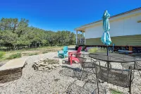 6 Mi to Topsey Exotic Ranch Retreat on 12 Acres! - Wifi