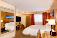 Adirondack Spruce Lodge