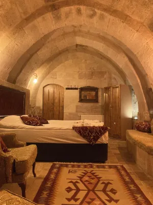 Monte Cappa Cave House - Bed and Breakfasts