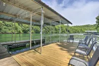 Spacious, Lakefront Home w/ Private Dock! - parking